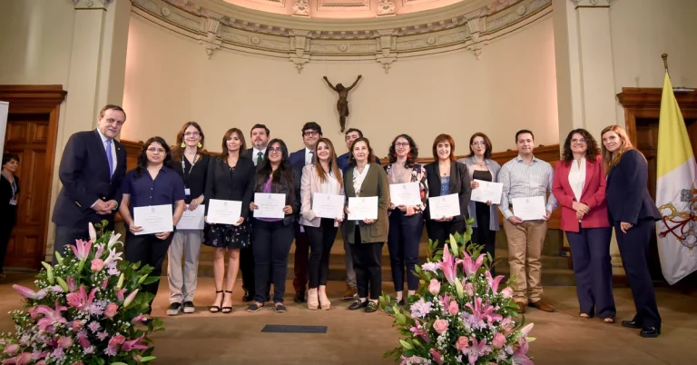 Ma. Catalina Pavez recibe Reconocimiento al Desempeño de Excelencia 2022